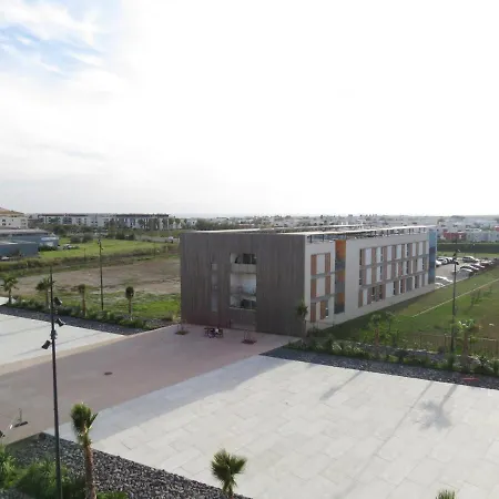 T2 Confort 43m² Avec Terrasse Et Parking à - Fr-1-472-148 Appartamento