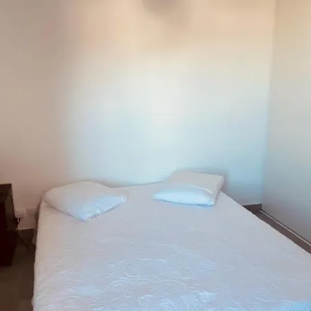 T2 43m² Dernier Etage Avec Terrasse Et Parking A - Fr-1-472-148 Sete